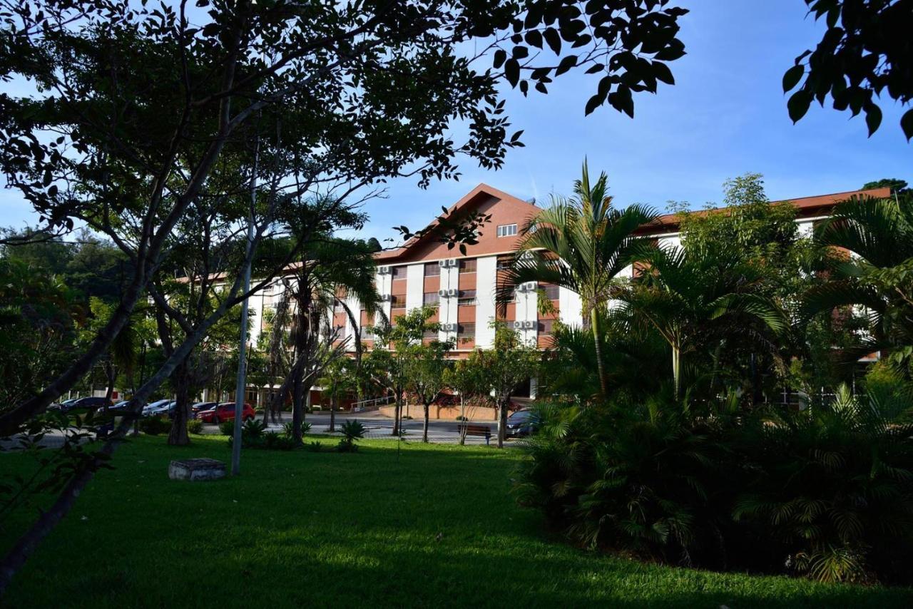 Hotel Majestic Águas de Lindóia Exterior foto